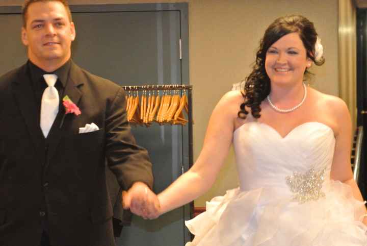 Back and Now a MARRIED WOMAN!!!!!!! *Pics