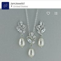 Show off your bridal jewelry - 1