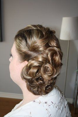 How is everyone doing their hair for their big day??