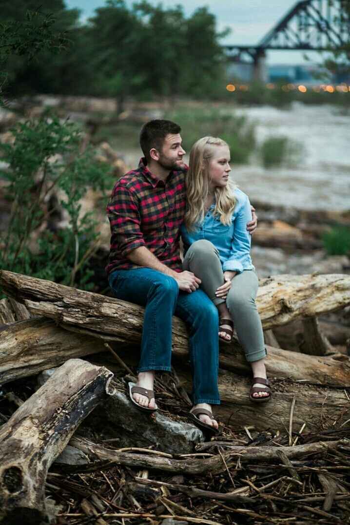 Engagement photo attire