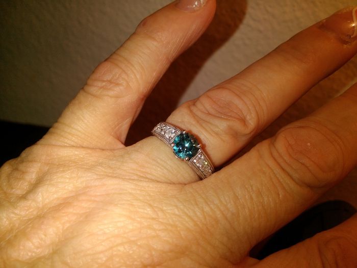 Twist on the ol' Ring Pics!
