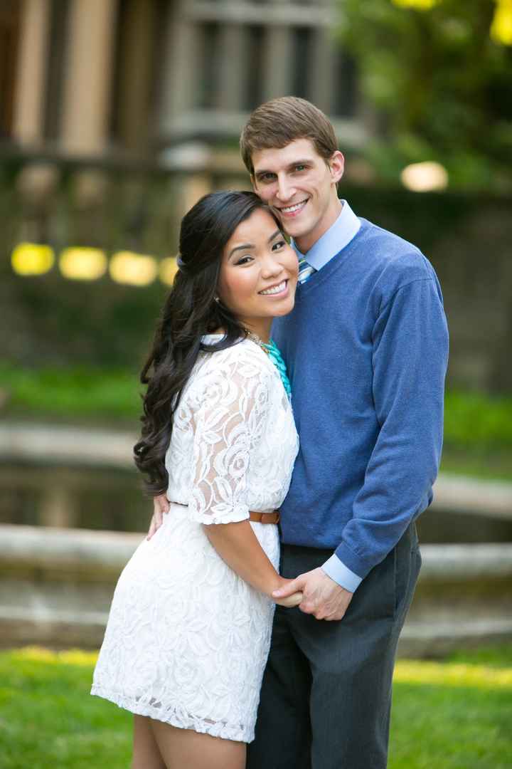 What to wear for engagement pics