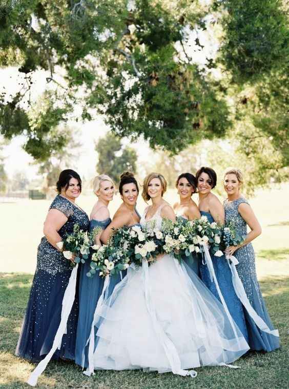 Anyone else letting their BMs pick their dresses?