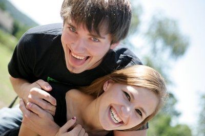Let's see all of the bride's with their grooms!