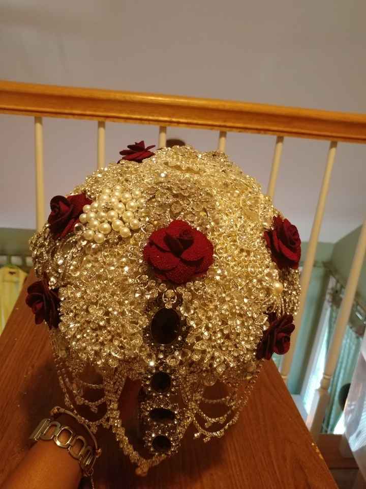 diy Brooch Bride and Bridesmaids Bouquets - 1