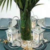 Beach wedding - need centerpiece advice please