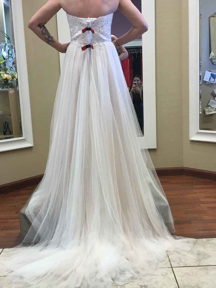 Show off those dresses!