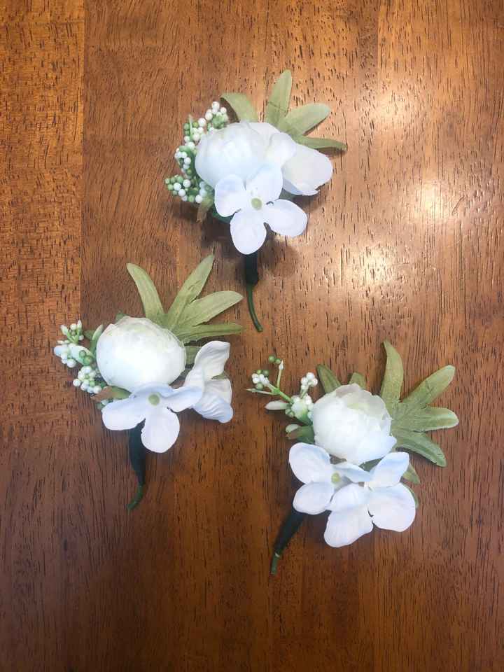 diy Boutonnieres - 1