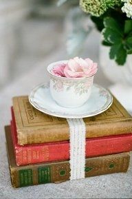 Centerpiece ideas for vintage garden theme.