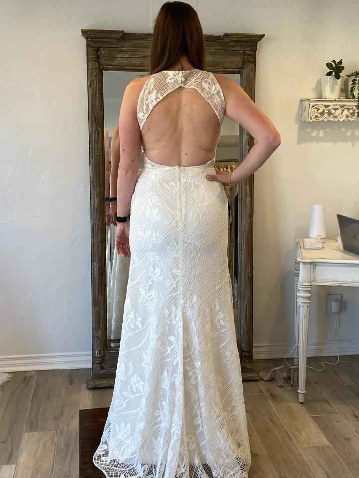 Bustle for sheath wedding dress clearance