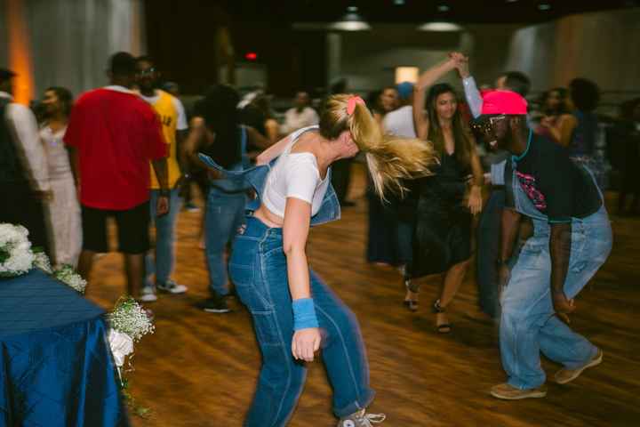 Pro BAM!!! The DAY Party 90s Wedding! (pic heavy)