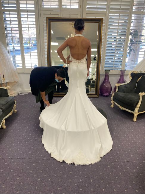 Is a halter wedding dress uncomfortable? 2