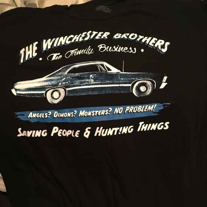 Show me non-conventional engagement pics attire