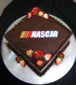 Am I crazy or will this work? Groom's Cake