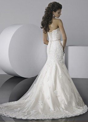 post your wedding  dress pic thanks.