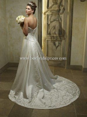 Love Dresses!! Any Alfred Angelo Brides? Everyone else feel free to share urs & who Designed it!!
