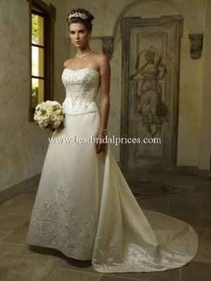 Love Dresses!! Any Alfred Angelo Brides? Everyone else feel free to share urs & who Designed it!!