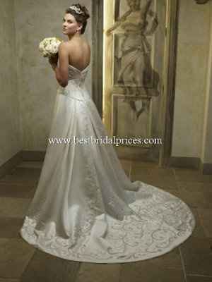 Love Dresses!! Any Alfred Angelo Brides? Everyone else feel free to share urs & who Designed it!!