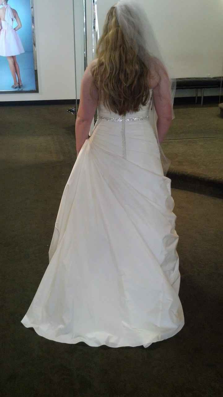 My dress is ready...  *pics*