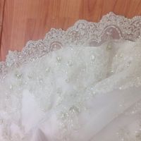 Does the veil color need to match the wedding dress?