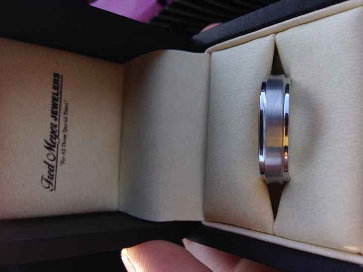 I got my Wedding Band!!!! Pics included