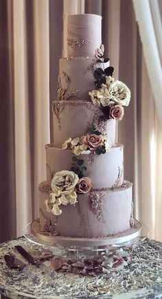 How gorgeous is this cake?!