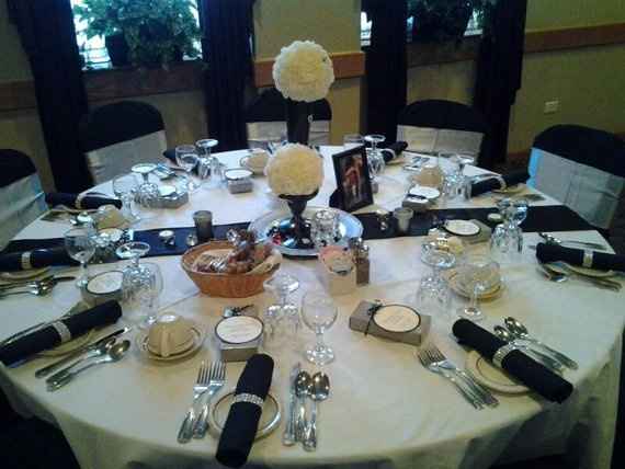 napkins and napkin holders