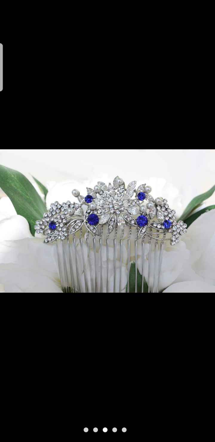 Tiara, crowns and headbands - 1