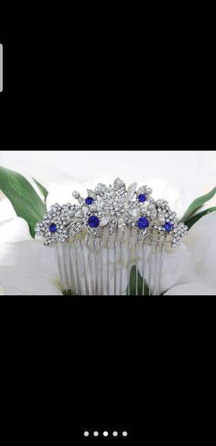 Tiara, crowns and headbands - 1