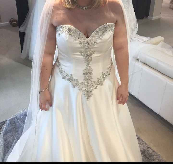 Let's see everyone's dresses