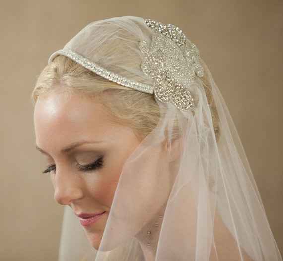 Veil that compliments my gown (Picture attached!!)