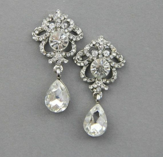 Earrings! Lemme see em