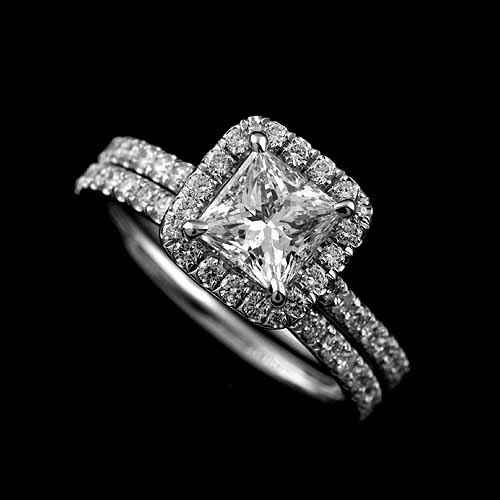 Ladies with halo rings…what does your wedding band look like?