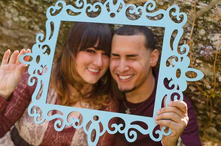 Engagement Photos are here!! *PICS*
