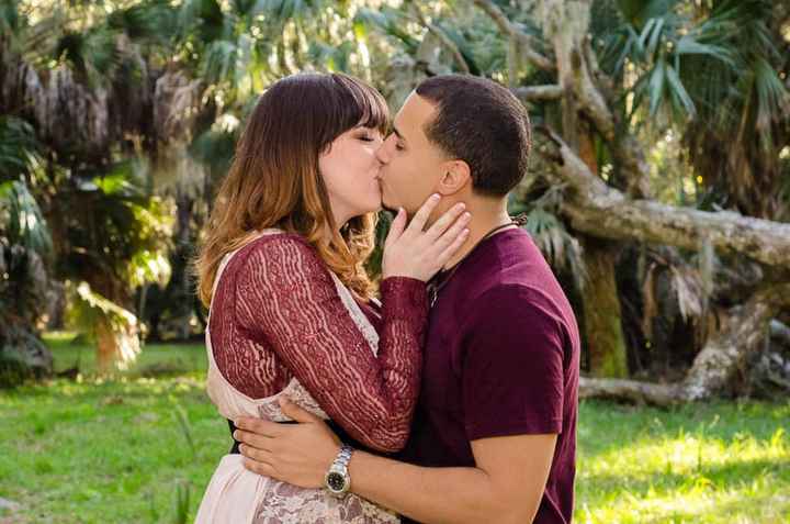 Engagement Photos are here!! *PICS*