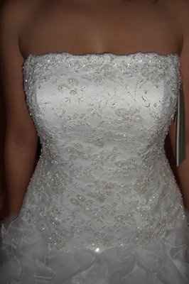 FOR SALE-NEW Wedding Dress DB/Monique Luo CH515 Size 8