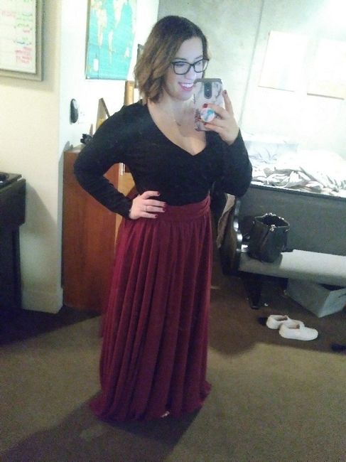 Which outfits for engagement photos? - 1