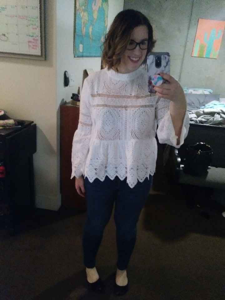 Which outfits for engagement photos? - 3