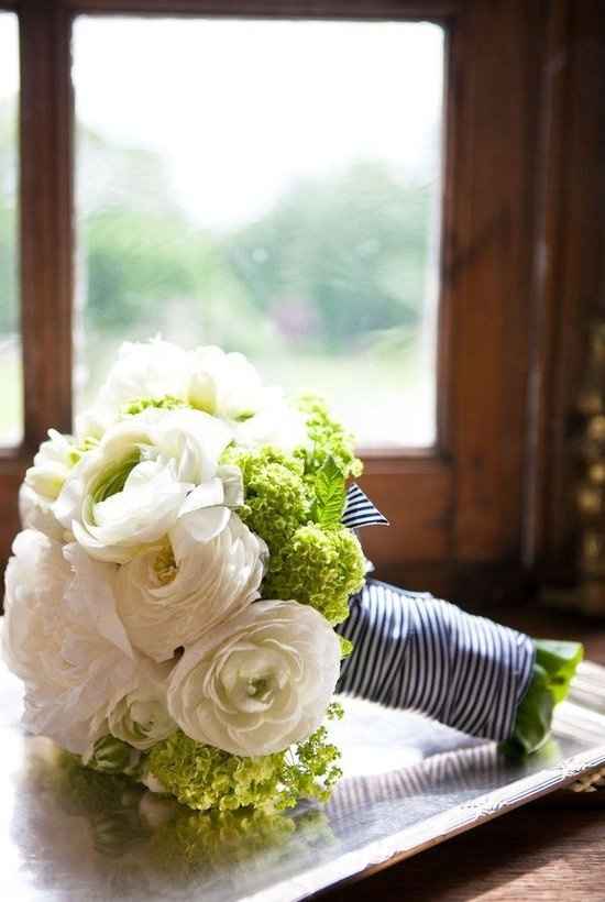 Let's see those Bridal Bouquets!!