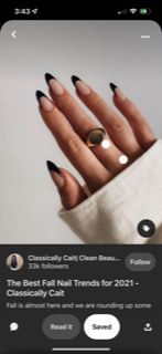 Black Nails for Fall Engagement Photos? 5