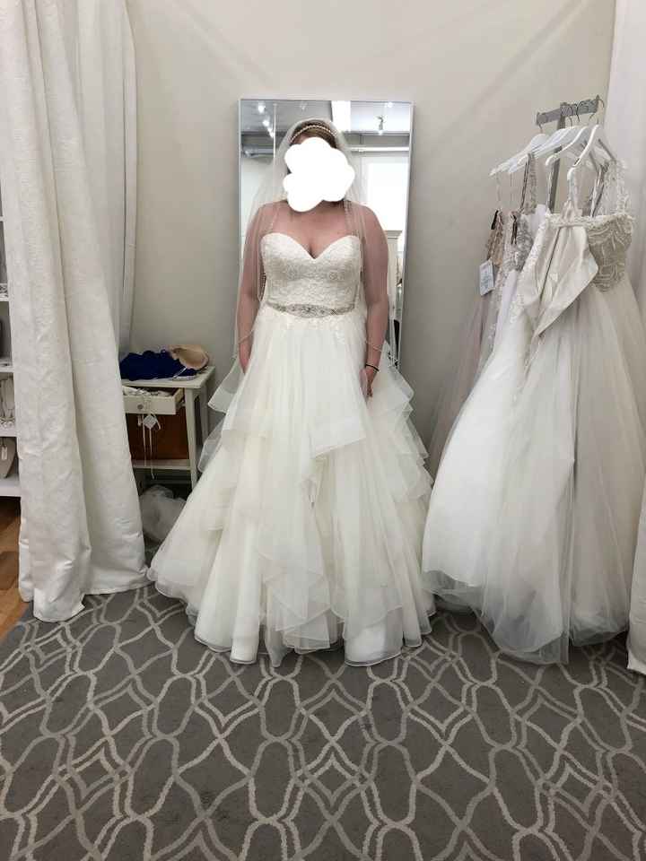 i said Yes to the dress!! 👰🏼💃🏼 - 1