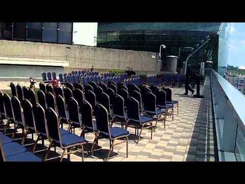 To chair cover, or not to chair cover....