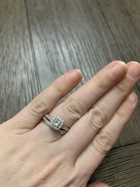 Show me your wedding bands! 😍 - 1