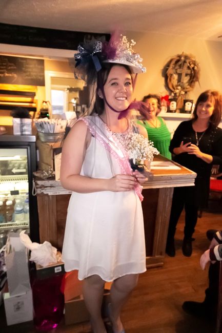 Same dress for engagement pics and bridal shower? - 2