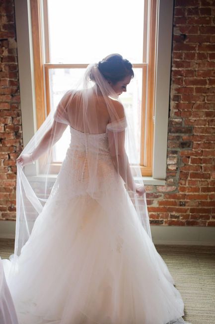 Show your dress on wedding day!! 9