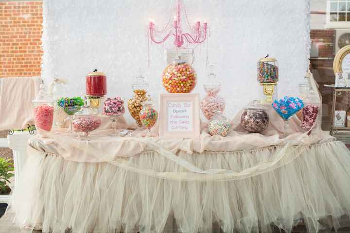 Show me your ... favorite wedding decoration