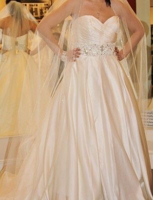 I rang the Bell and Said yes to the dress!! Lets see some of your dresses!!