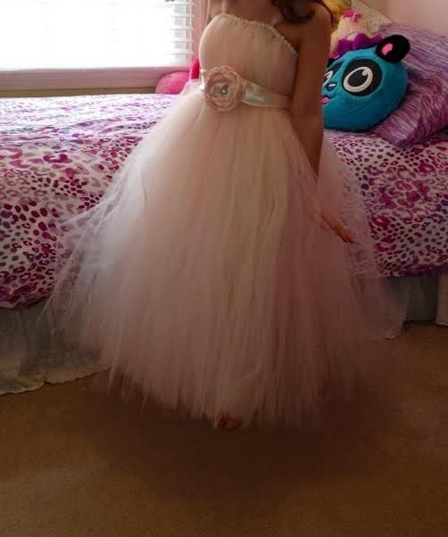 FLOWER GIRL DRESS IS IN!!!!   PICTURES INCLUDED