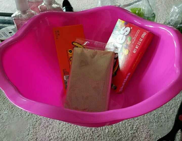 Bridal shower prizes
