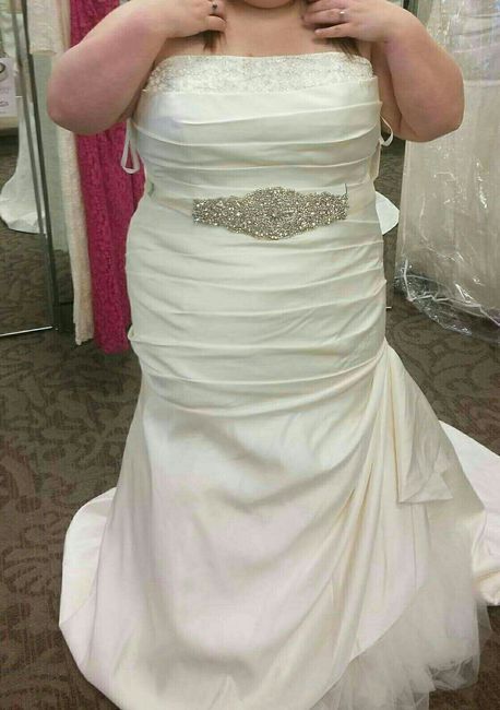 Show off those dresses!